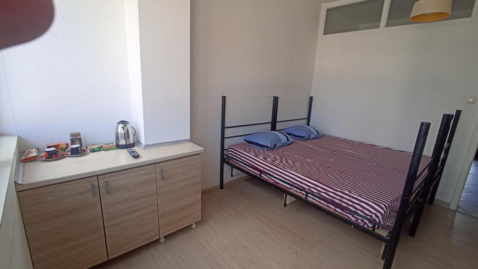 Newborn Comfort Hostel The Biggest Hostel Of Town With Best Location Pristina Exterior foto