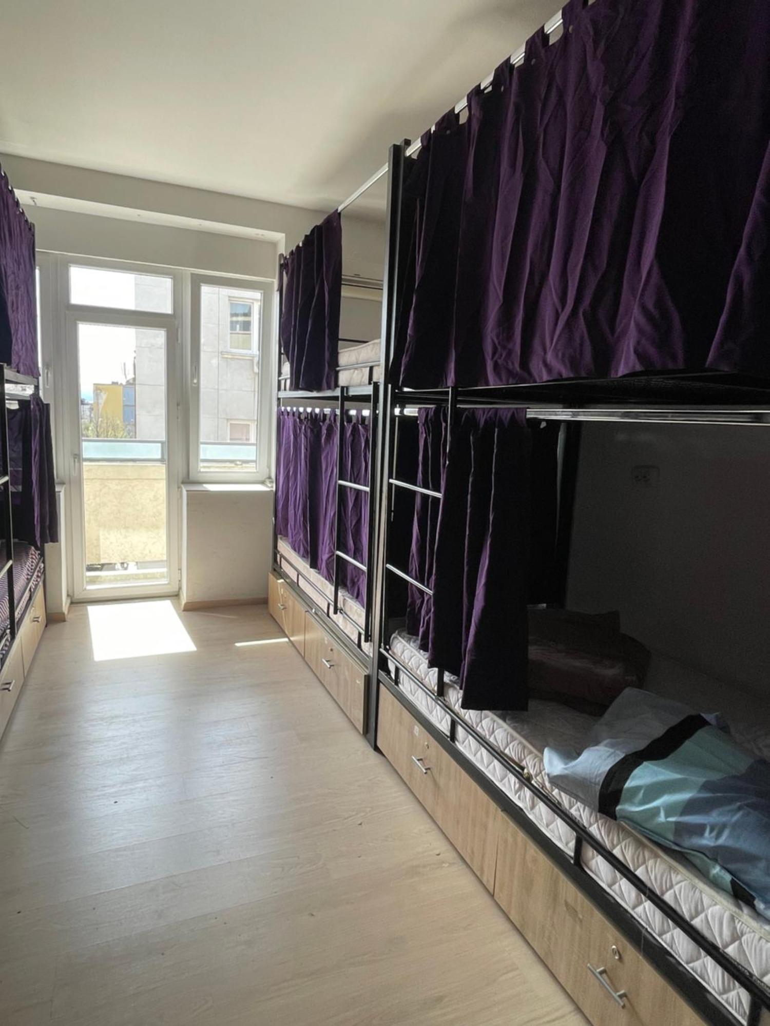 Newborn Comfort Hostel The Biggest Hostel Of Town With Best Location Pristina Exterior foto