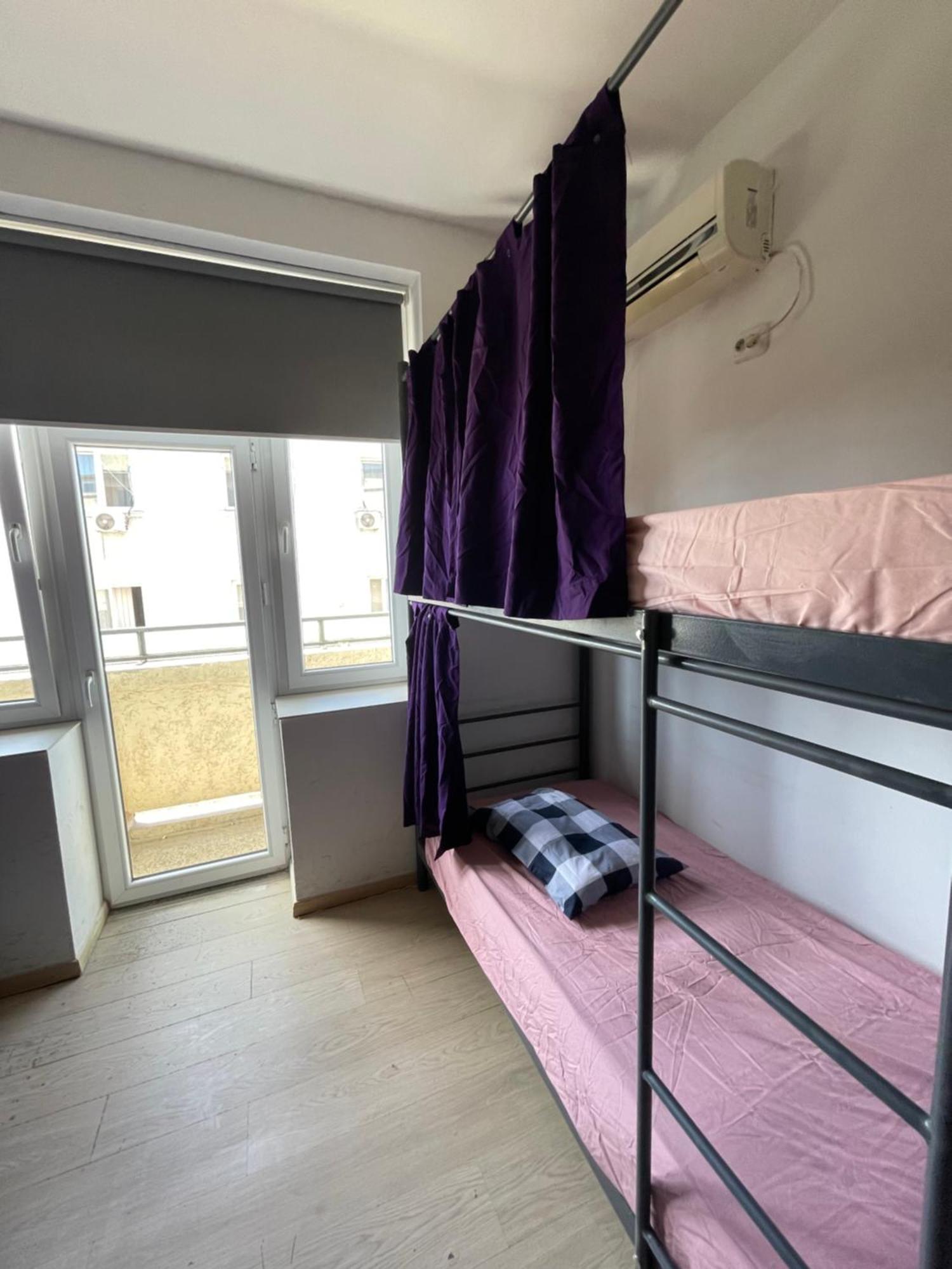 Newborn Comfort Hostel The Biggest Hostel Of Town With Best Location Pristina Exterior foto