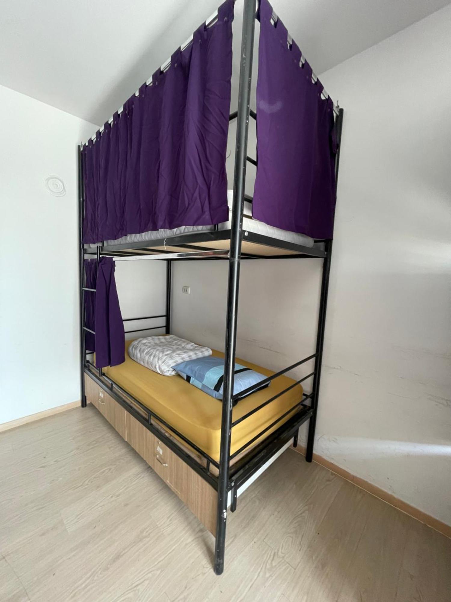 Newborn Comfort Hostel The Biggest Hostel Of Town With Best Location Pristina Exterior foto