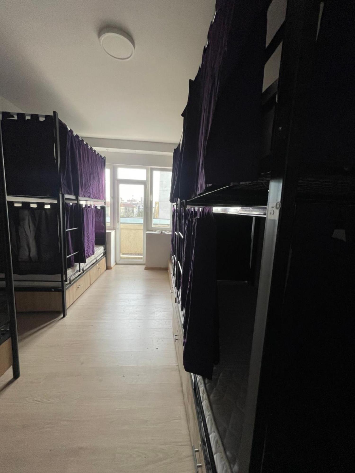 Newborn Comfort Hostel The Biggest Hostel Of Town With Best Location Pristina Exterior foto