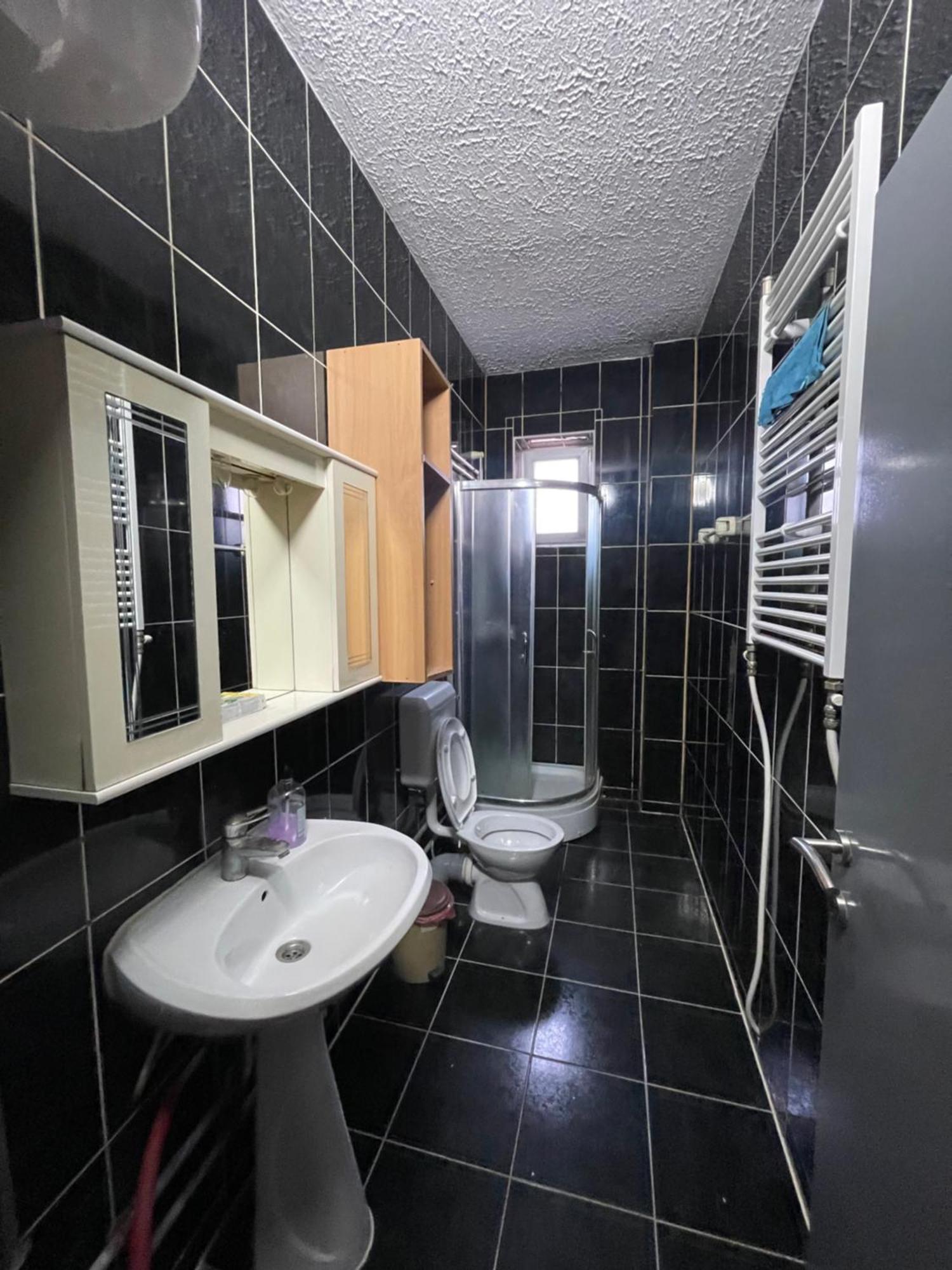 Newborn Comfort Hostel The Biggest Hostel Of Town With Best Location Pristina Exterior foto